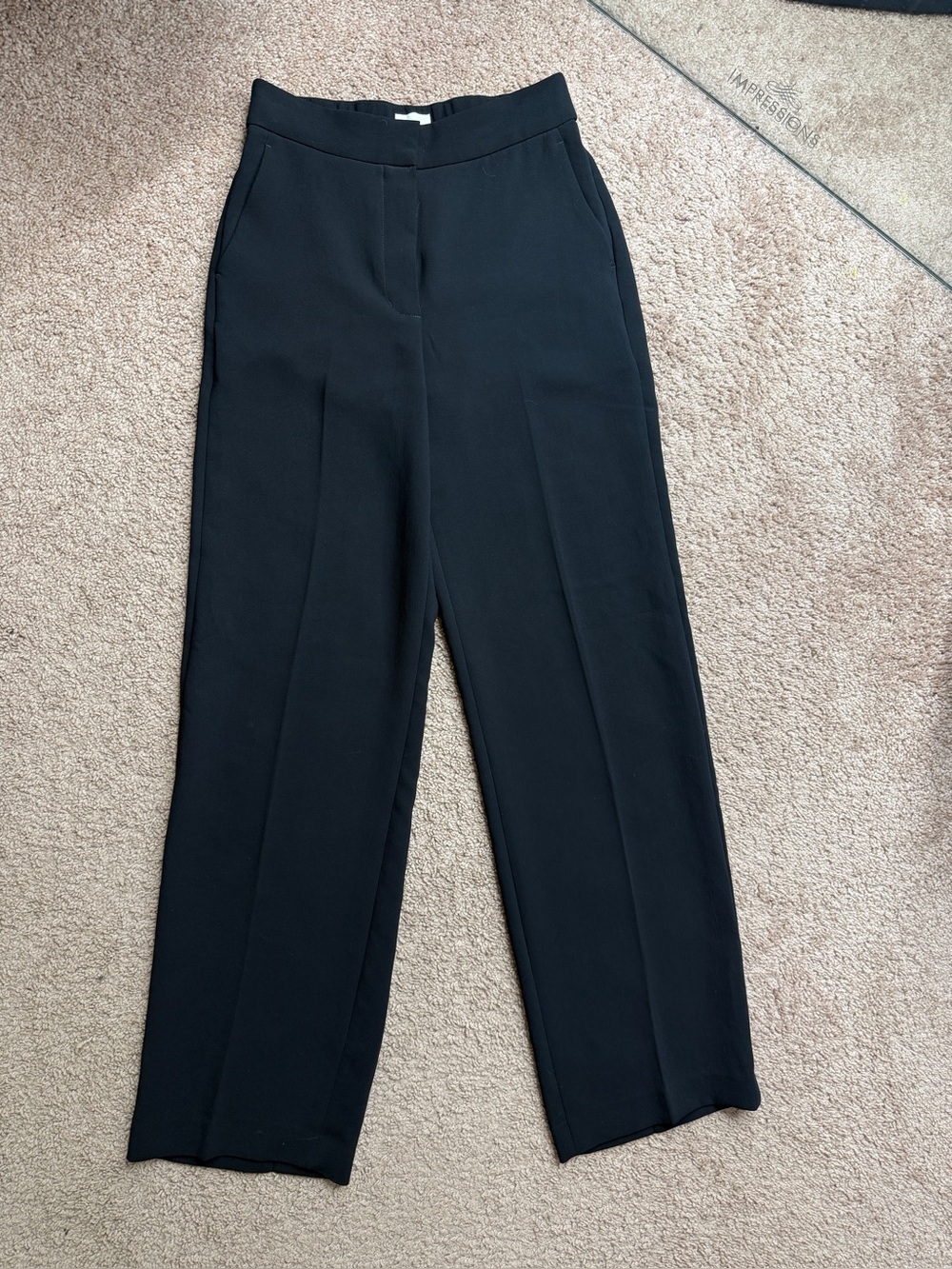 Aritzia Wilfred Classic Black Straight-Leg Women's Pants 4 tall